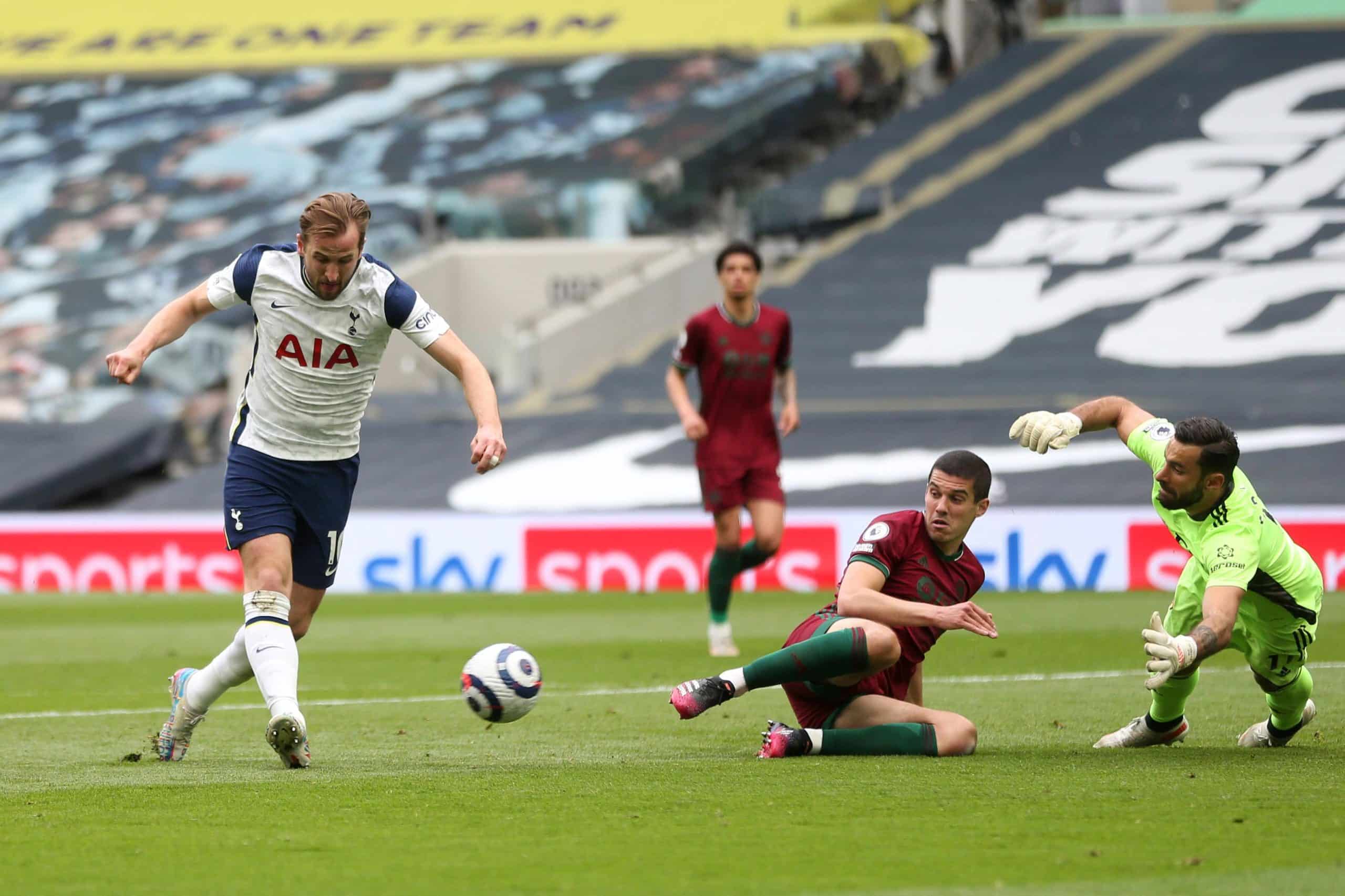 You are currently viewing Kane not interested in going abroad as he hints at Man City move