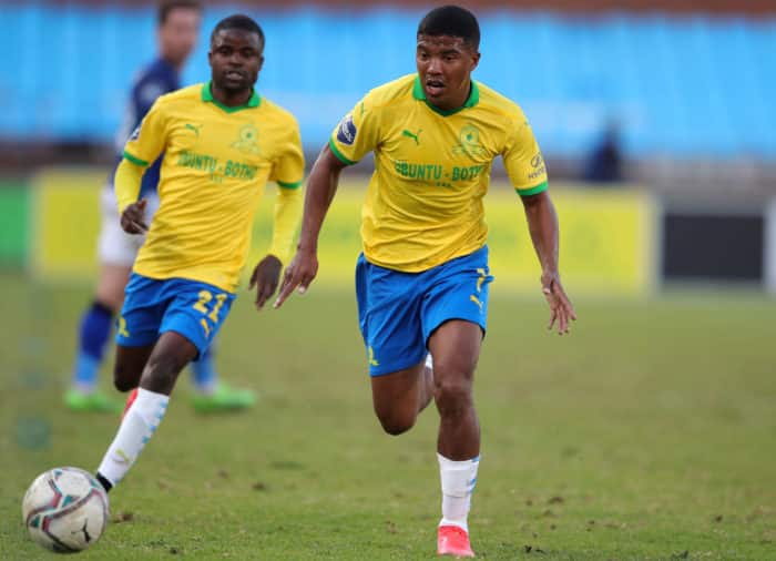 You are currently viewing Watch: Will Sundowns miss Lakay’s free-kick prowess?
