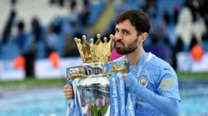 Read more about the article Bernardo Silva vulnerable as Man City plot squad rebuild