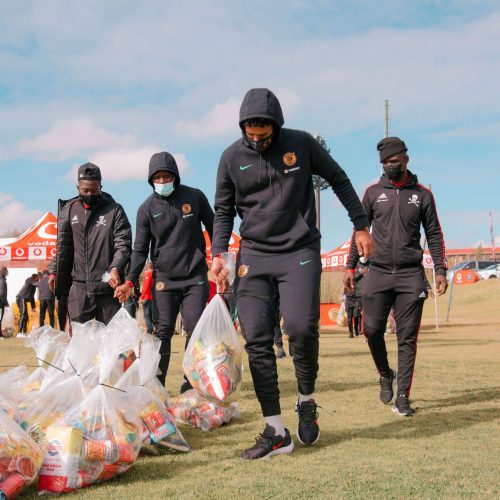 Vodacom brings football rivals together to feed their communities
