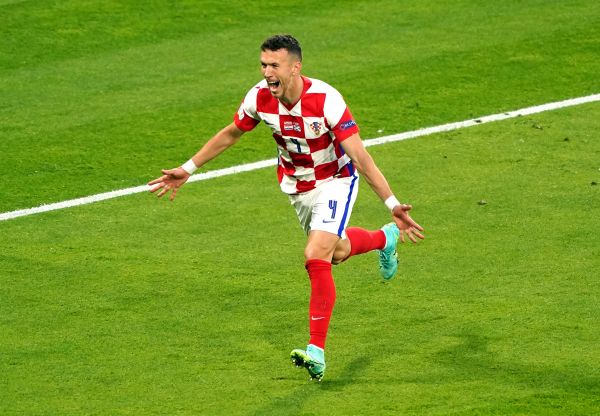 You are currently viewing Croatia hit by Perisic blow after forward tests positive for coronavirus