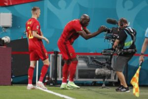 Read more about the article Lukaku dedicates goal to Christian Eriksen as Belgium see off Russia