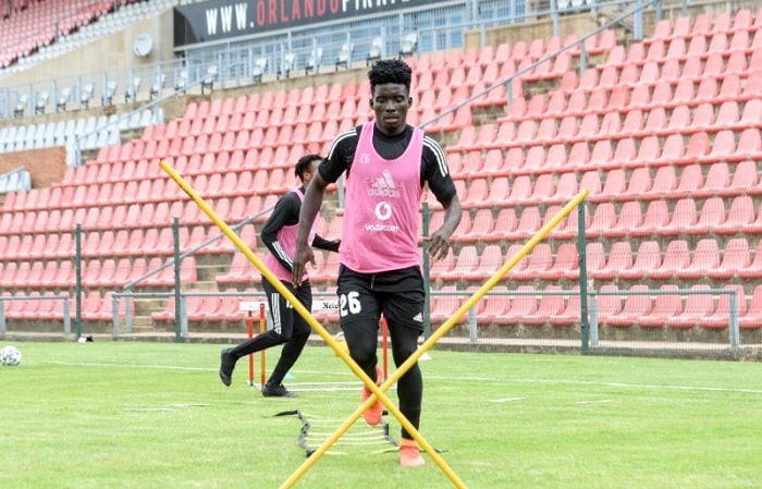 You are currently viewing Pirates confirm Muwowo, Chabalala departures as Swallows unveil Saleng