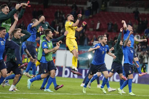 You are currently viewing Euro 2020 Match-day 26: Azzurri head to final after tense shootout