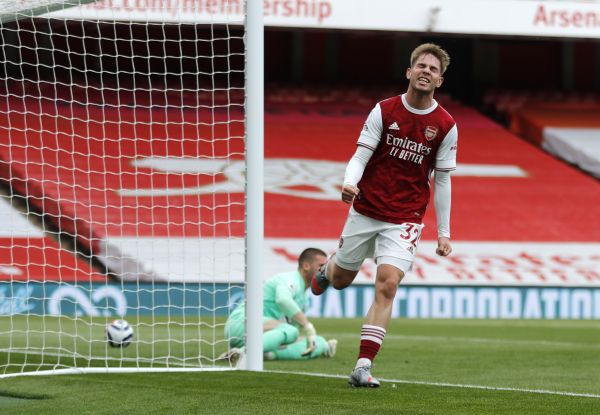 You are currently viewing Arsenal tie Emile Smith Rowe to long-term deal