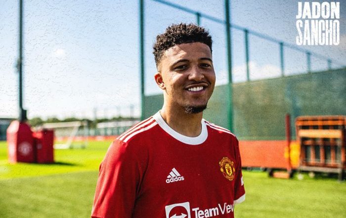 You are currently viewing Manchester United announce Sancho signing