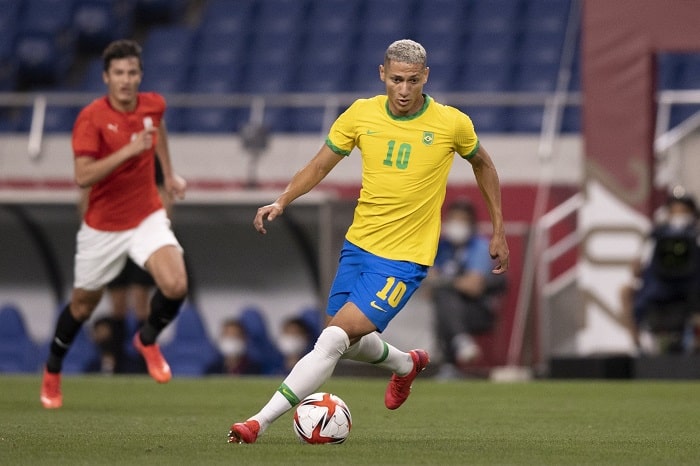 You are currently viewing Tottenham closing on deal for Everton’s Richarlison – reports