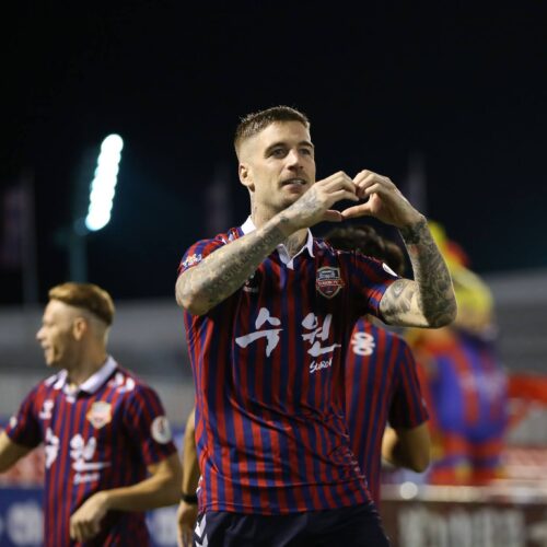 Watch: Lars Veldwijk bags four goals in K League