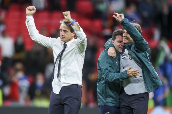 You are currently viewing Delighted Roberto Mancini urges Italy to rest up for final push