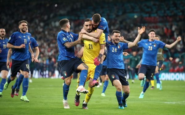 You are currently viewing Donnarumma shines as shootout hero – Key moments from Euro 2020 final