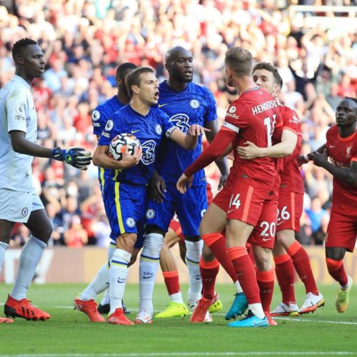 Azpilicueta hails 10-man Chelsea’s team spirit after draw with Liverpool