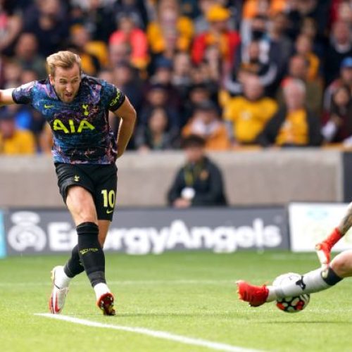 Harry Kane makes first appearance of season as Tottenham edge Wolves win