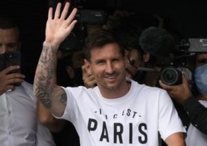 Read more about the article Messi set to begin a new chapter in his illustrious career at PSG