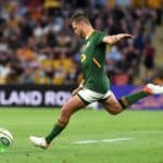 epa09474461 Handre Pollard of the Springboks kicks a penalty during the Round 4 Rugby Championship match between the Australian Wallabies and the South Africa Springboks at Suncorp Stadium in Brisbane, Australia, 18 September 2021. EPA/DAN PELED