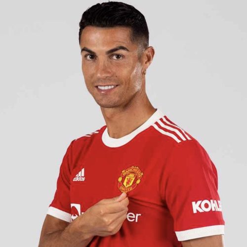 Did Ronaldo ignore his mother to return to Man Utd?