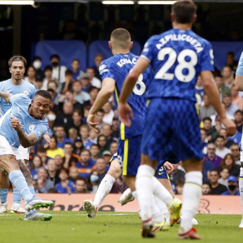 EPL wrap: Man City hand Chelsea first defeat, Villa stun Man Utd