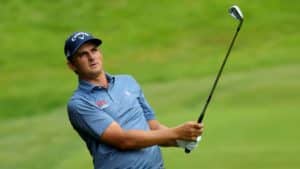 Read more about the article Bezuidenhout, Aphibarnrat lead at Wentworth