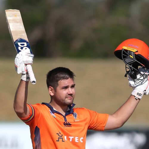 Sensational Rossouw century sends Knights into semis