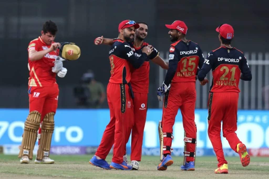 You are currently viewing Royal Challengers Bangalore secure IPL semi-final spot