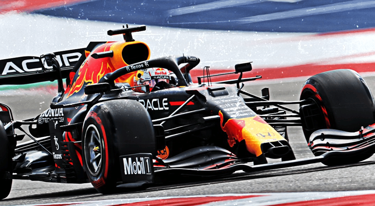 You are currently viewing Verstappen holds off Hamilton to win US Grand Prix thriller