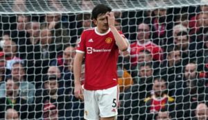 Read more about the article Maguire apologises to Man Utd fans following Liverpool thrashing
