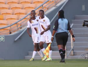 Read more about the article Stellies edge Chiefs to remain unbeaten