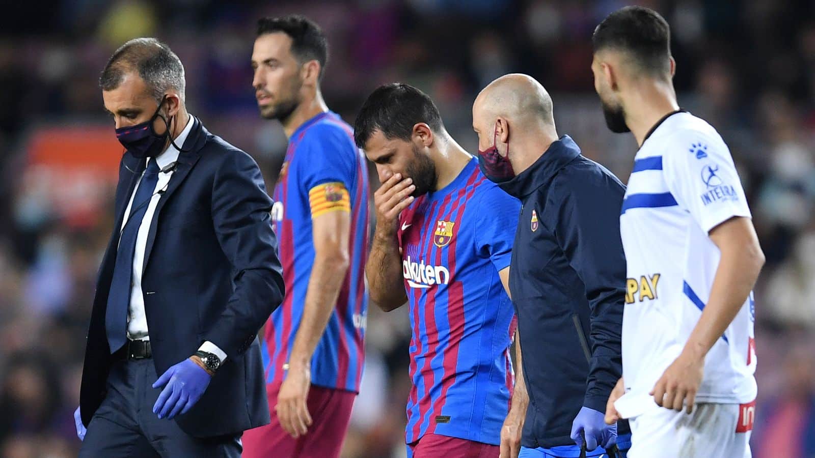 You are currently viewing Barcelona’s Aguero poised to retire with heart condition