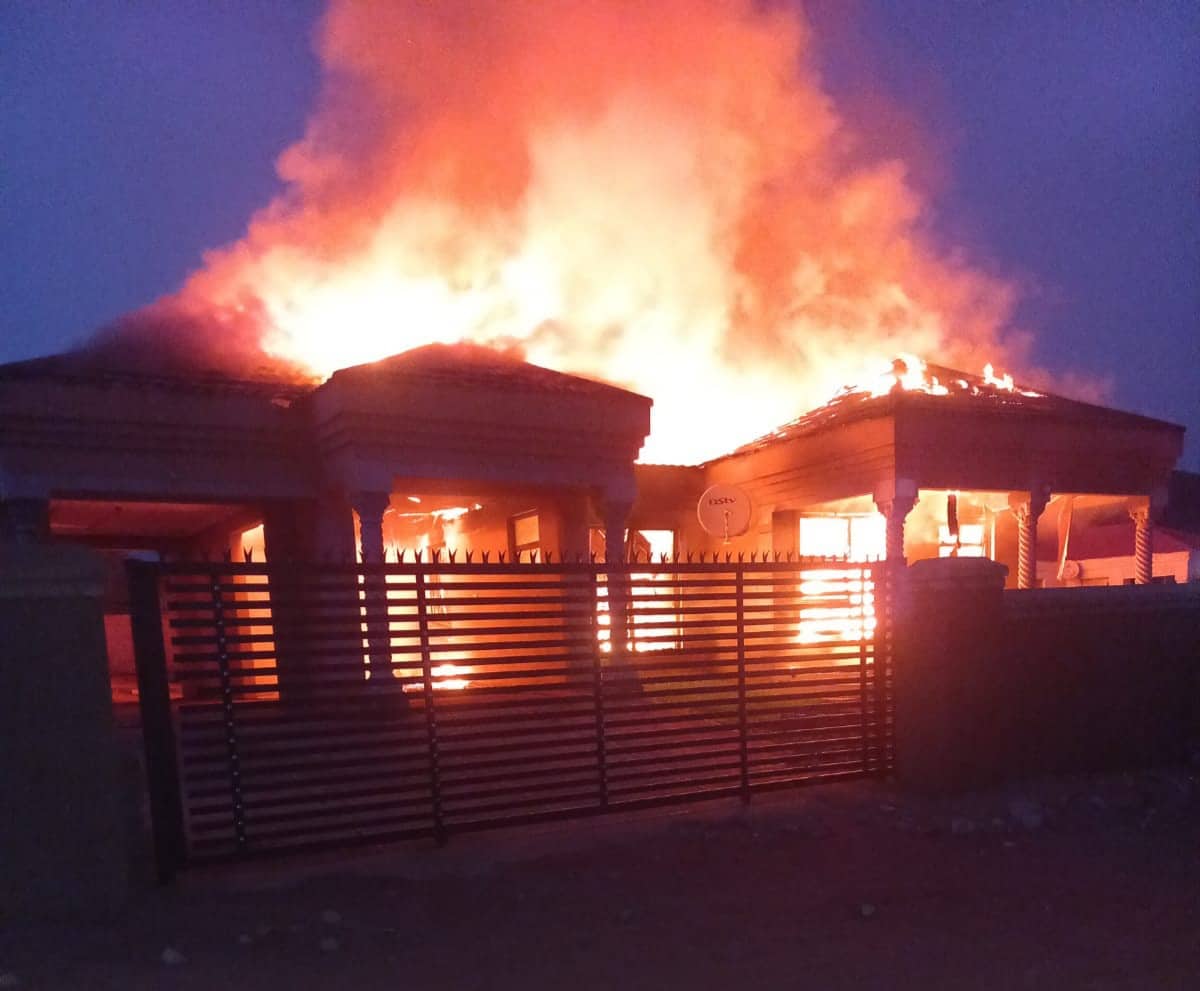 You are currently viewing Chippa United striker Ramagalela’s house burns down