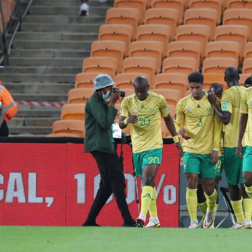 Highlights: Bafana beat Zimbabwe to go three points clear