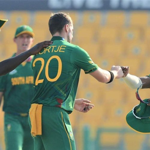 Proteas tame Tigers to take another step towards semis