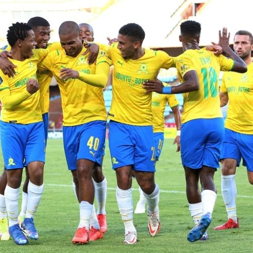 10-man Sundowns edge past Baroka thanks to Zwane stunner