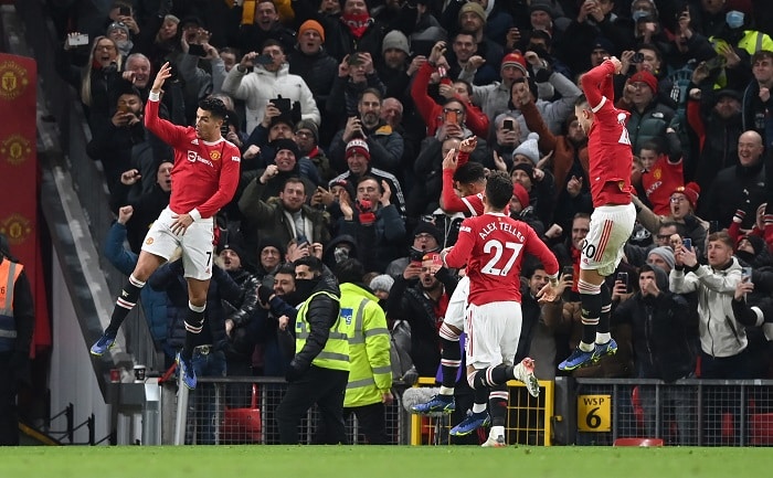 You are currently viewing EPL wrap: Man United edge Arsenal in five-goal thriller while Spurs beat Brentford