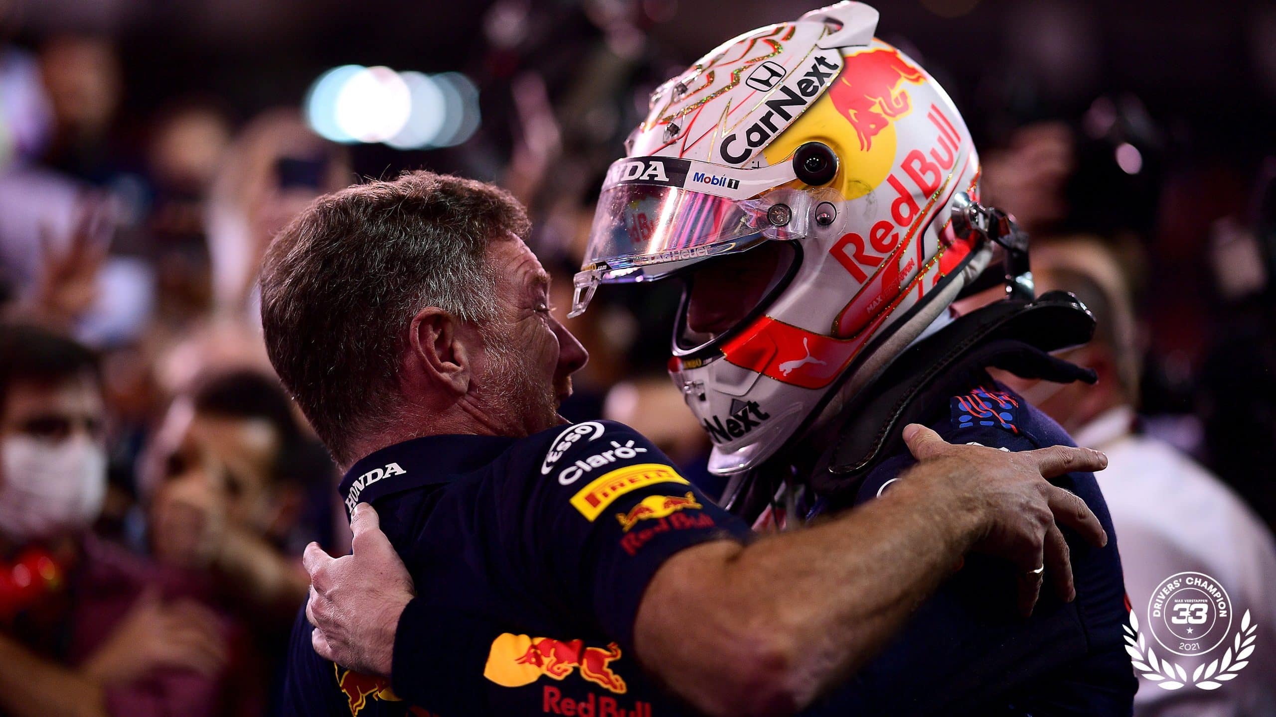 You are currently viewing Verstappen wins ‘insane’ first world title on final lap
