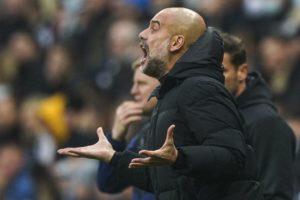 Read more about the article Pep Guardiola urges fans to wear masks at games to limit spread of coronavirus