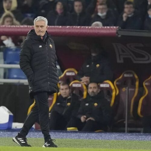 Euro wrap: Misery for Mourinho in Italy and Barca lose first game under Xavi