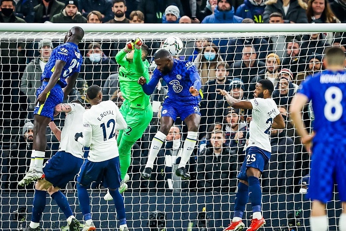 You are currently viewing Chelsea march into Carabao Cup final