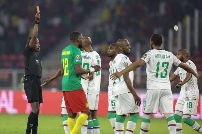 You are currently viewing Afcon highlights: Hosts Cameroon into quarters despite Comoros heroics, Gambia win
