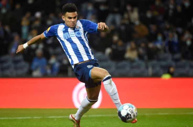 You are currently viewing Man Utd interest jolts Liverpool into making move for Porto winger Luis Diaz
