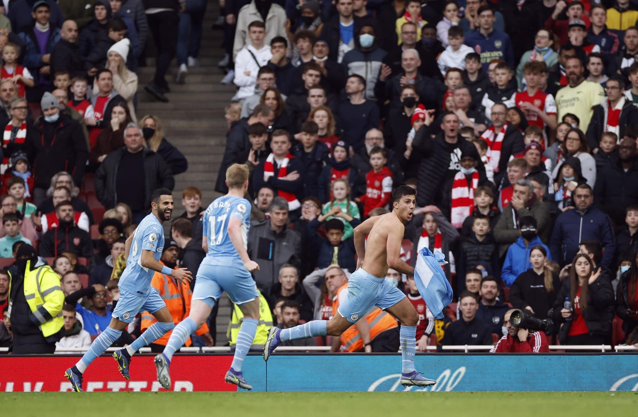 You are currently viewing Rodri’s late goal gives Man City an 11th straight win