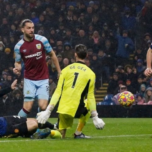 Man United held by Burnley as Newcastle hand Lampard first loss as Everton boss
