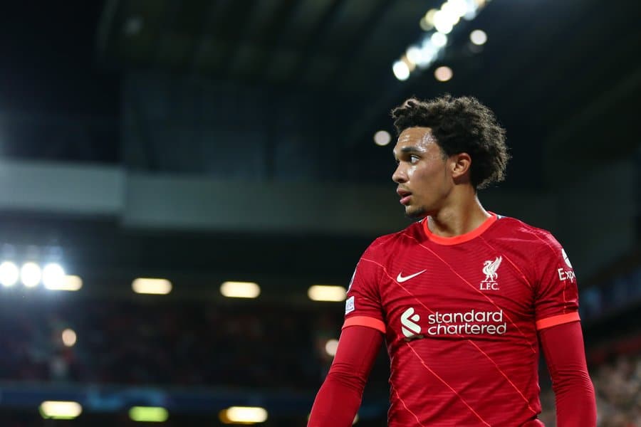 You are currently viewing Liverpool’s trophy hunt hit by Alexander-Arnold injury