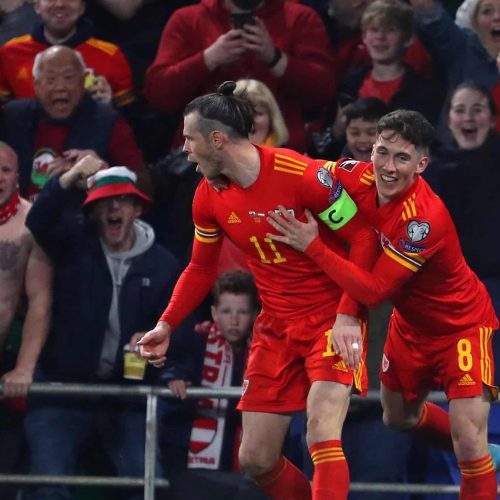 Bale masterclass as Wales reach World Cup play-off final