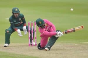 Read more about the article Proteas bounce back to level series