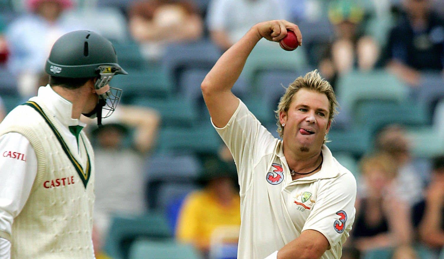 You are currently viewing Cricket world in shock as Shane Warne dies