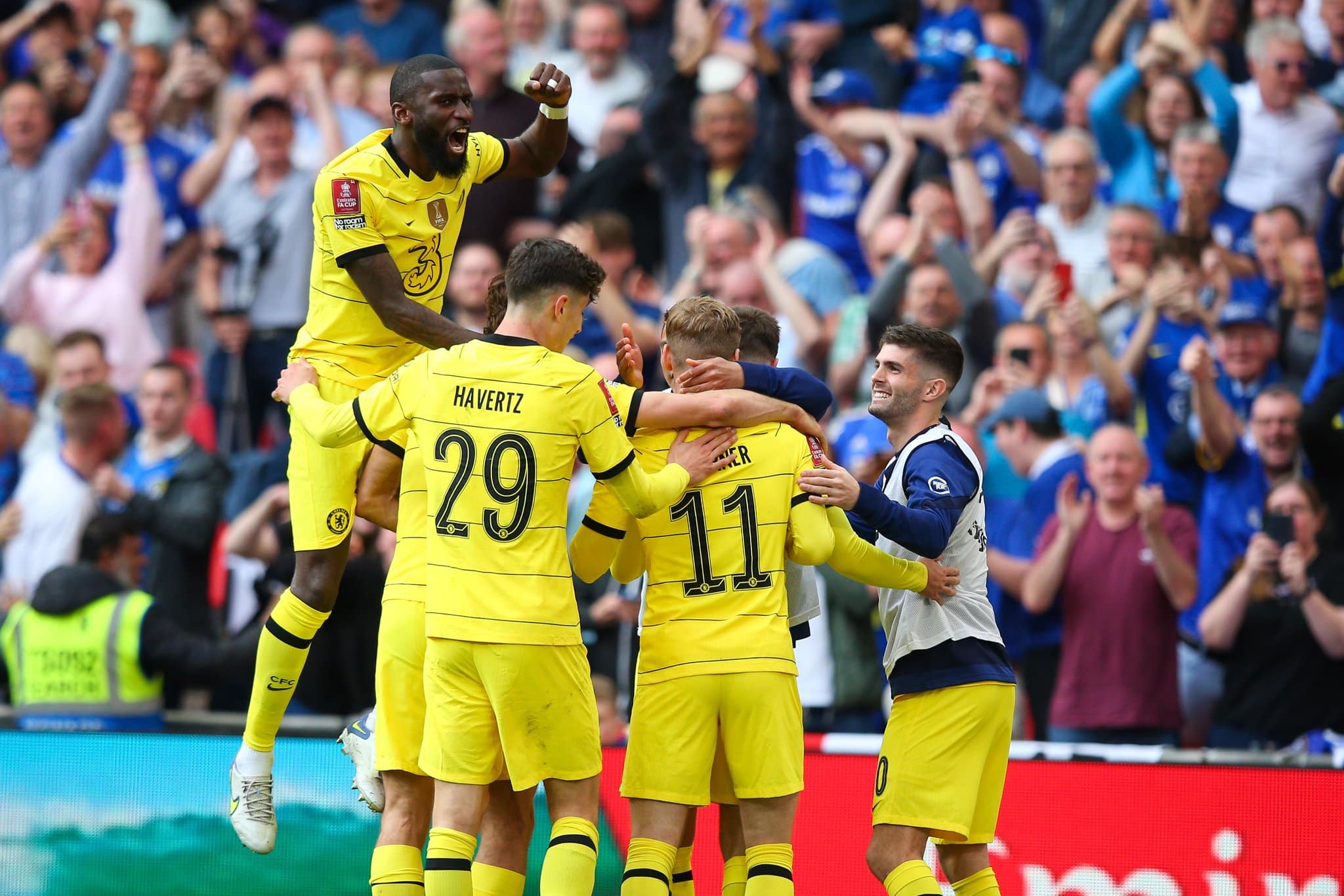 You are currently viewing Highlights and reactions as Chelsea progress to third consecutive FA Cup final