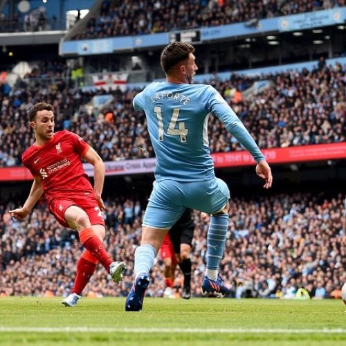 Liverpool hit back twice to earn draw against Manchester City