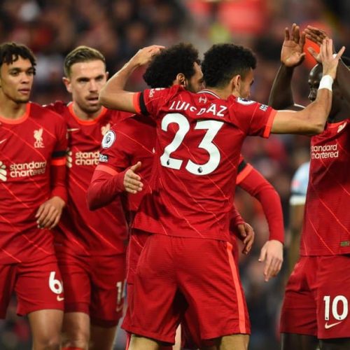 Liverpool outclass Man United to go top of the Premier League