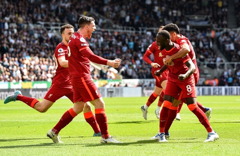 You are currently viewing Keita strike takes Liverpool top with win at Newcastle