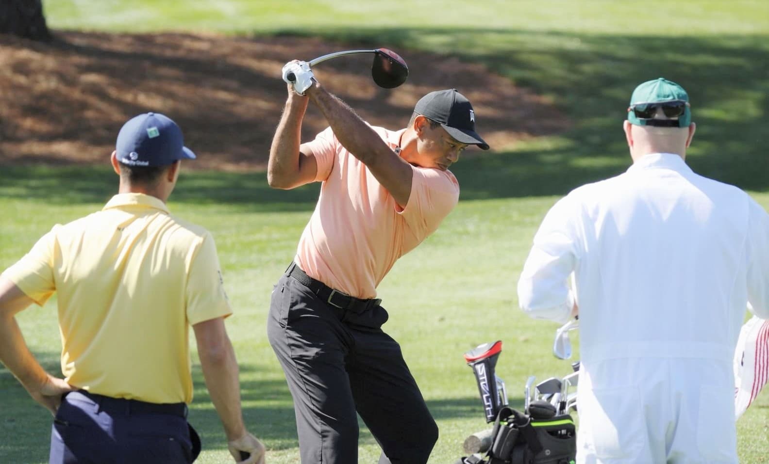 You are currently viewing Watch: Tiger Woods practises at Augusta National
