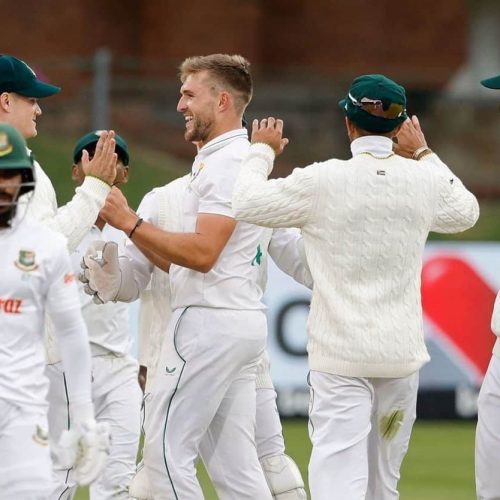 Mulder’s three-wicket blast stuns Bangladesh